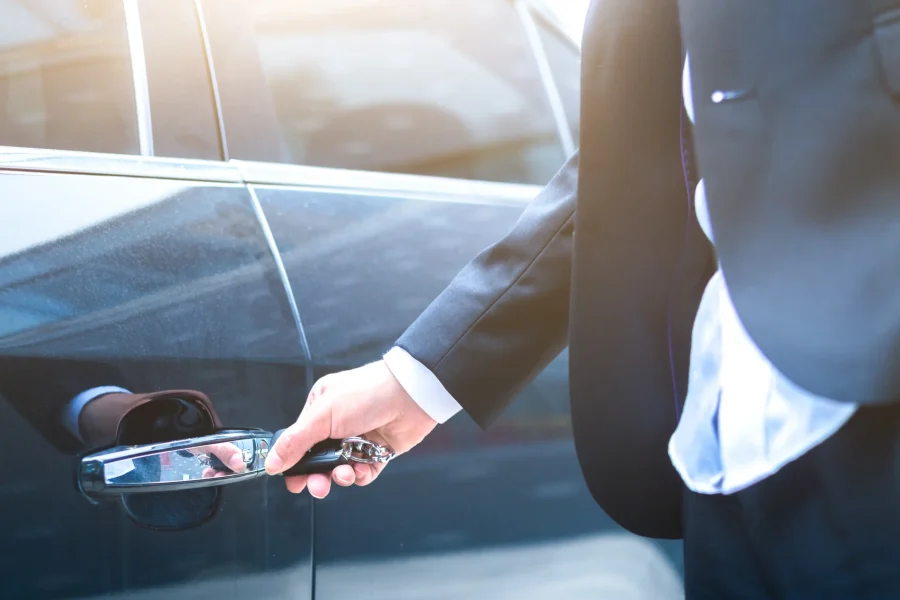 Private transfer from or to Luxor Airport within Luxor hotels and Nile Cruises